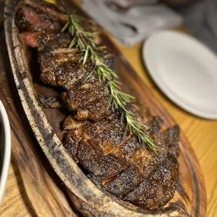 Tomahawk steak (64oz)