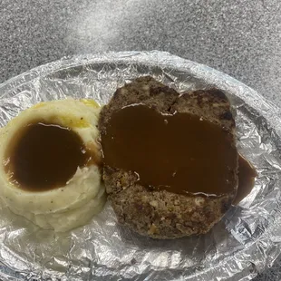 Meatloaf with mash potatoes and gravy