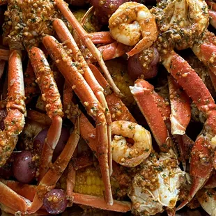 Shrimp &amp; Snow Crab Legs Seafood Boil