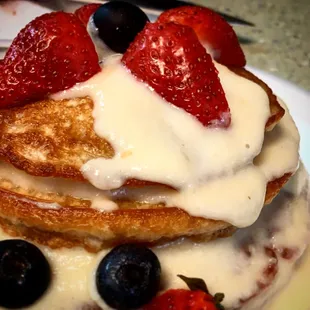 Strawberry &amp; Blueberry Pancakes | Brunch