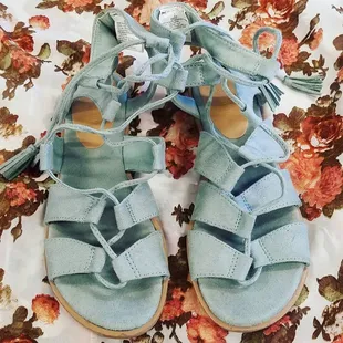 We have so many sandals perfect for Summer!