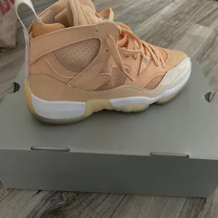 MJ Two Trey (Ladies)