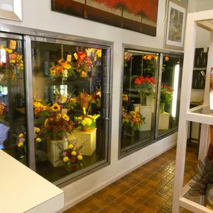 Refrigerated arrangements