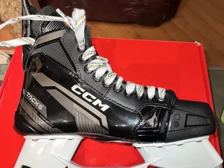 Strauss Skates & Bicycles