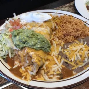 a plate of mexican food