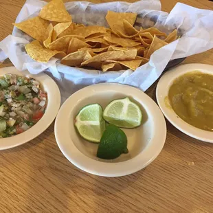 Complimentary fish ceviche, salsa, and chips