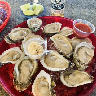 Best raw oysters around! Market price was $12 a dz.