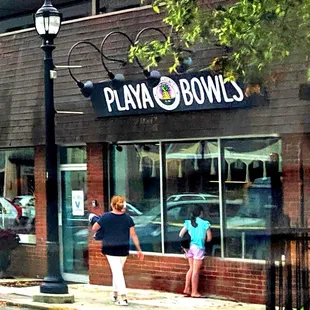 Playa Bowls, Wayne -- storefront