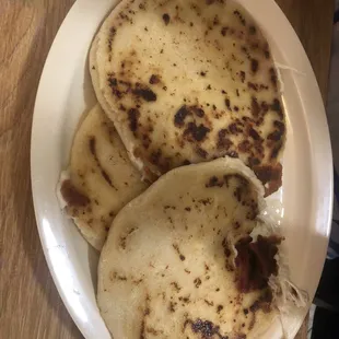 Pupusas de Queso