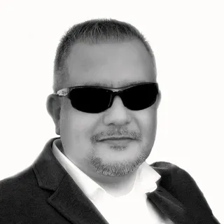 Eddy H.