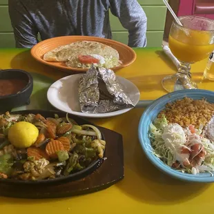 Vegetarian fajita and mushroom quesadilla with onions!