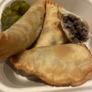 Meat Sambousik (4 pcs)