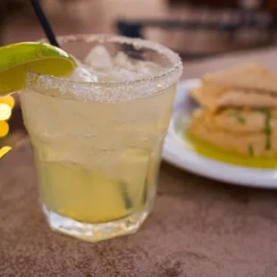 House margarita with warmed pita and hummus