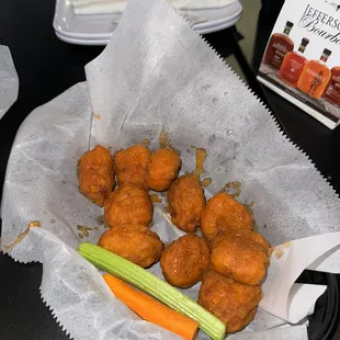 Very mid probably frozen boneless wings 1.5/5