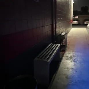 Smoking area is basically... just outside.