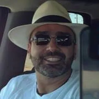 Ricardo E.