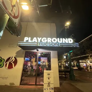 the outside of the restaurant
