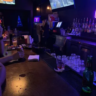 sushi and sashimi, interior