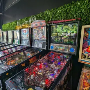 Pinball wall