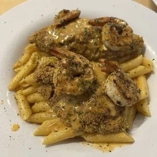 Fish shrimp and pasta was so bomb!!