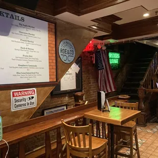 sushi and sashimi, interior