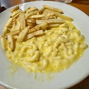 Kids Mac n Cheese and Fries