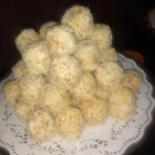 Jasper neighborhood restaurant.....coconut cake!