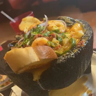 Molcajete hawaiano