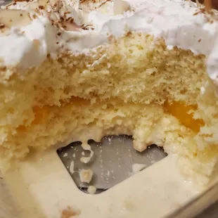 Peach tres leches