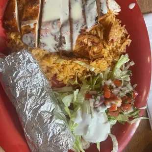 a plate of mexican food