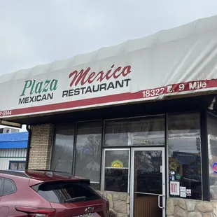 pizza, outside