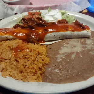 Lunch burrito sans mushroom in &amp; on top