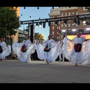 Ballet Foklorico Quetzal