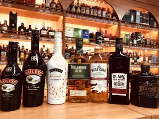 Marina Liquor