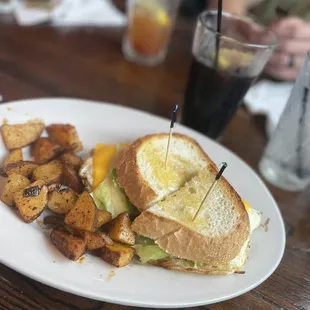 Fried egg sandwich