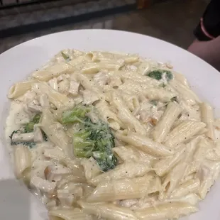 Chicken broccoli Alfredo
