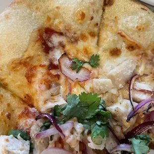 Barbecue chicken pizza