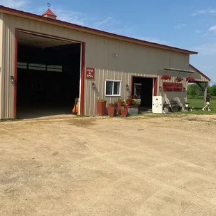 Barn where you order