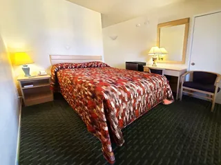 Royal Palms Motel