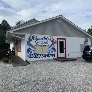 the front of the restaurant