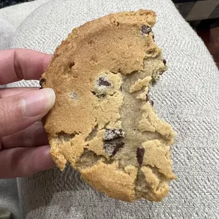 CHOCOLATE CHIP COOKIE