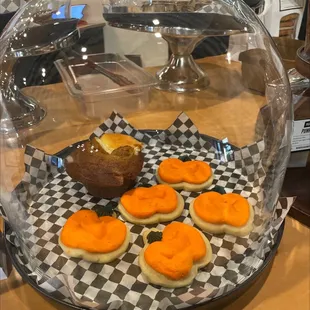 food, cupcakes, dessert