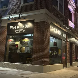 the outside of the restaurant