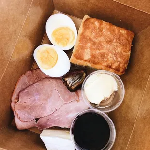 Plein Continental Breakfast