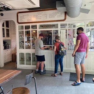 people ordering food