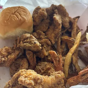 Cat fish nuggets, shrimp &amp; fries