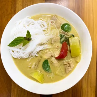Green Chicken Curry Ka-Nom-Jeen