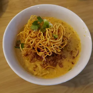 Khao soi with chicken, wonderful dish!
