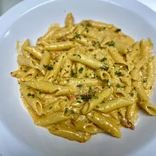pasta dish, pasta, food
