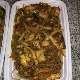 Singapore rice noodles